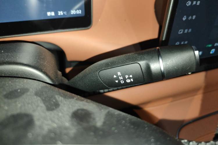 Used Leapmotor C10 2026 605 Enjoyment Edition Gear Lever