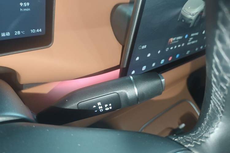 Used Leapmotor C10 2026 605 LiDAR Version Gear Lever