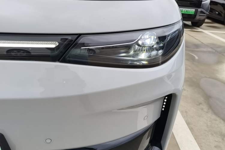 Used Leapmotor C10 2026 605 LiDAR Version Left Front Headlight
