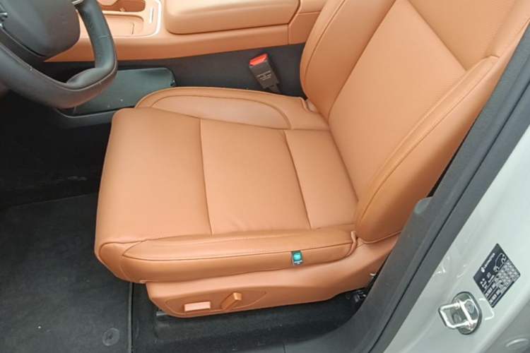 Used Leapmotor C10 2026 605 LiDAR Version Left Front Seat