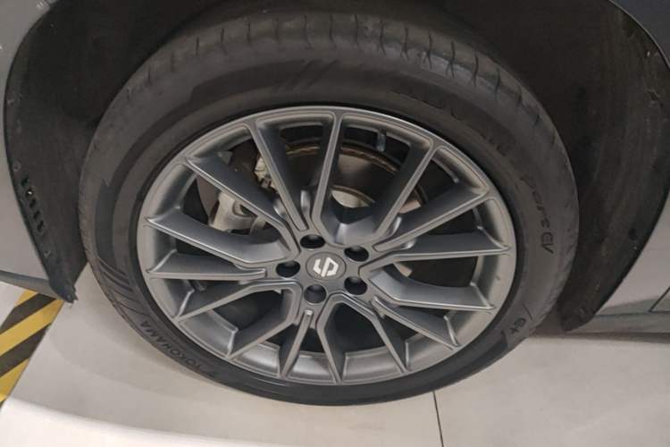 Used Leapmotor C10 2026 605 Enjoyment Edition Left Front Wheel Hub