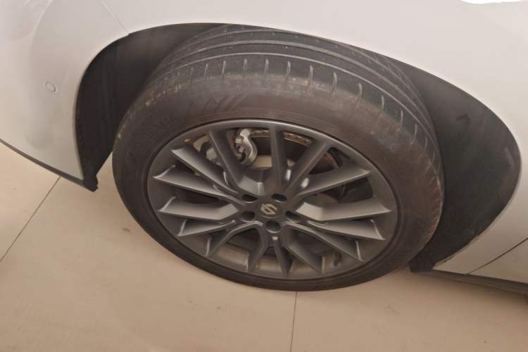 Used Leapmotor C10 2026 605 LiDAR Version Left Front Wheel Hub
