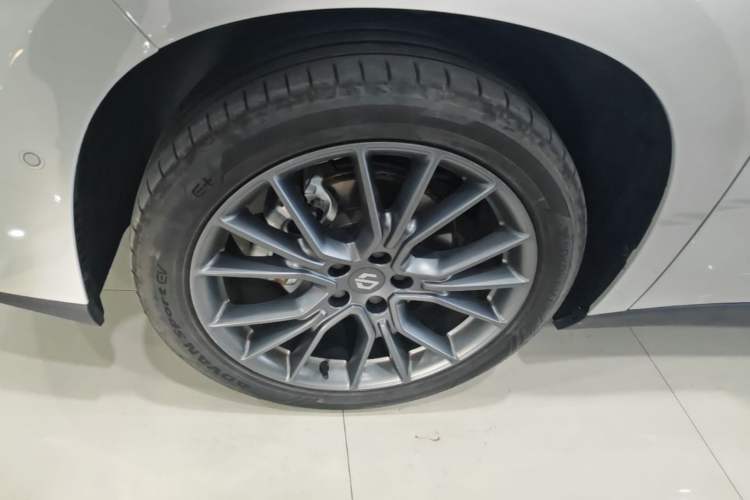 Used Leapmotor C10 2026 605 LiDAR Version Left Front Wheel Hub