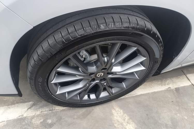 Used Leapmotor C10 2026 605 LiDAR Version Left Front Wheel Hub