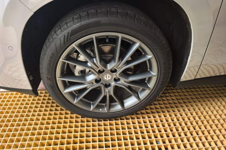 Used Leapmotor C10 2026 605 Enjoyment Edition Left Front Wheel Hub