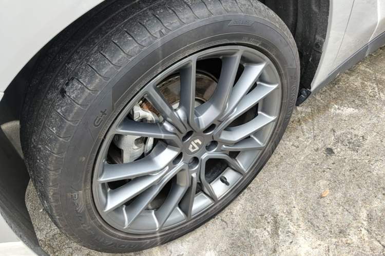 Used Leapmotor C10 2026 605 LiDAR Version Left Front Wheel Hub