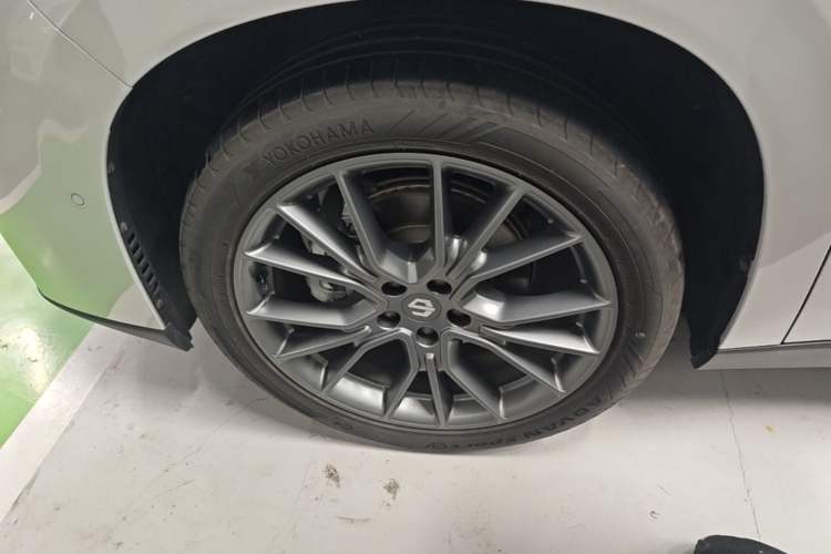 Used Leapmotor C10 2026 605 LiDAR Version Left Front Wheel Hub