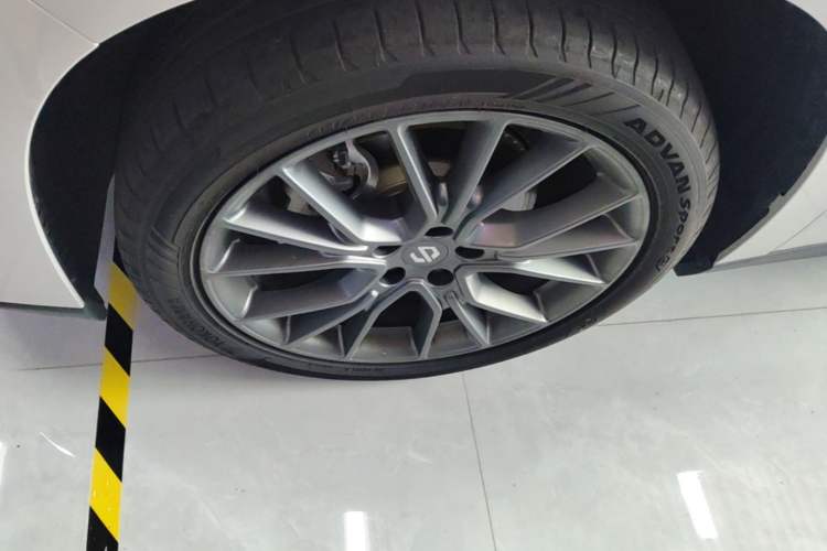 Used Leapmotor C10 2026 605 LiDAR Version Left Front Wheel Hub