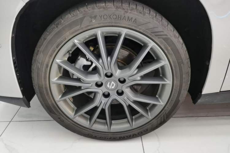 Used Leapmotor C10 2026 605 LiDAR Version Left Front Wheel Hub