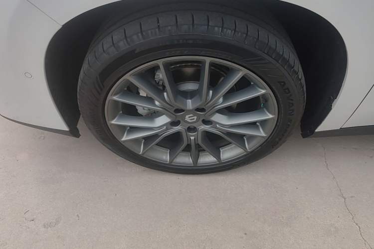 Used Leapmotor C10 2026 605 LiDAR Version Left Front Wheel Hub