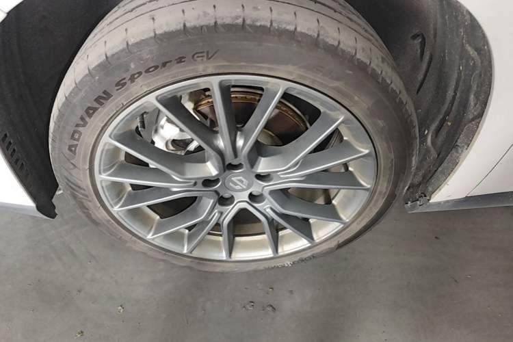 Used Leapmotor C10 2026 605 LiDAR Version Left Front Wheel Hub