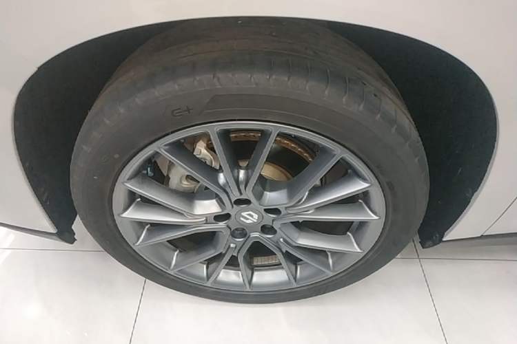 Used Leapmotor C10 2026 605 LiDAR Version Left Front Wheel Hub