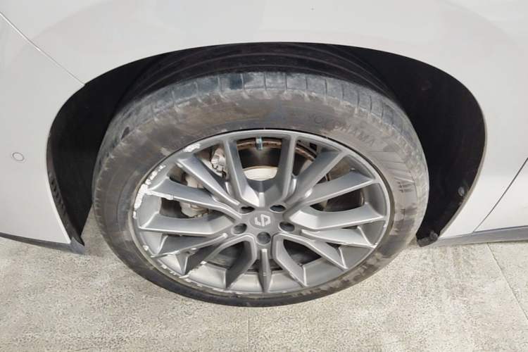 Used Leapmotor C10 2026 210 LiDAR Version Left Front Wheel Hub