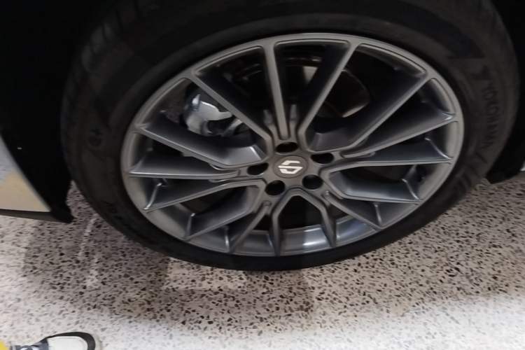 Used Leapmotor C10 2026 605 LiDAR Version Left Front Wheel Hub