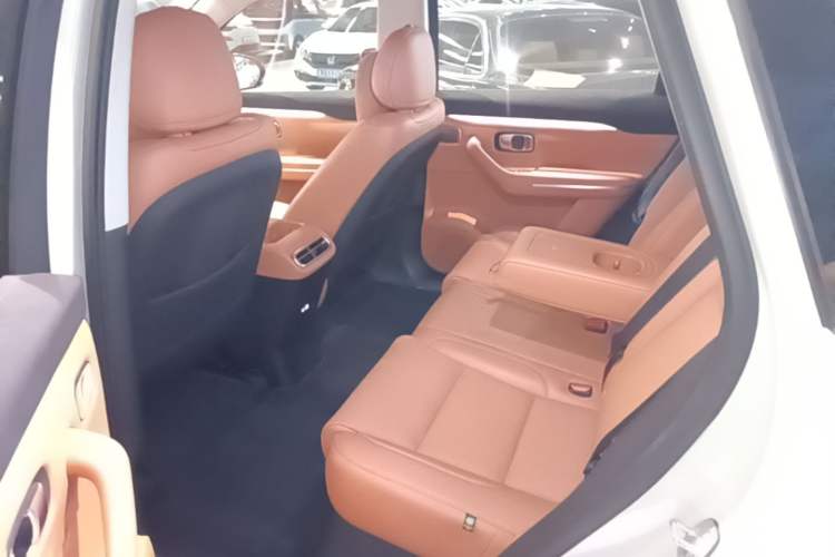 Used Leapmotor C10 2026 605 LiDAR Version Left Rear Seat