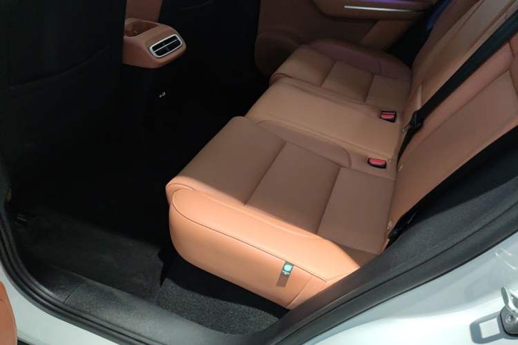 Used Leapmotor C10 2026 605 LiDAR Version Left Rear Seat