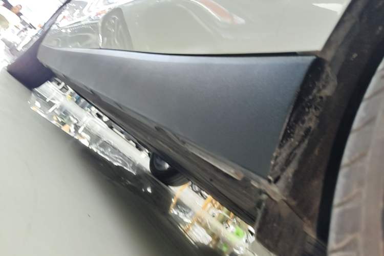 Used Leapmotor C10 2026 605 LiDAR Version Left Side Sill