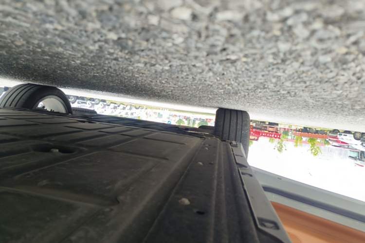 Used Leapmotor C10 2026 605 LiDAR Version Left Side Sill