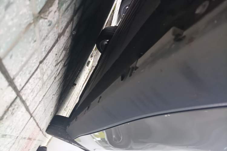 Used Leapmotor C10 2026 605 LiDAR Version Left Side Sill