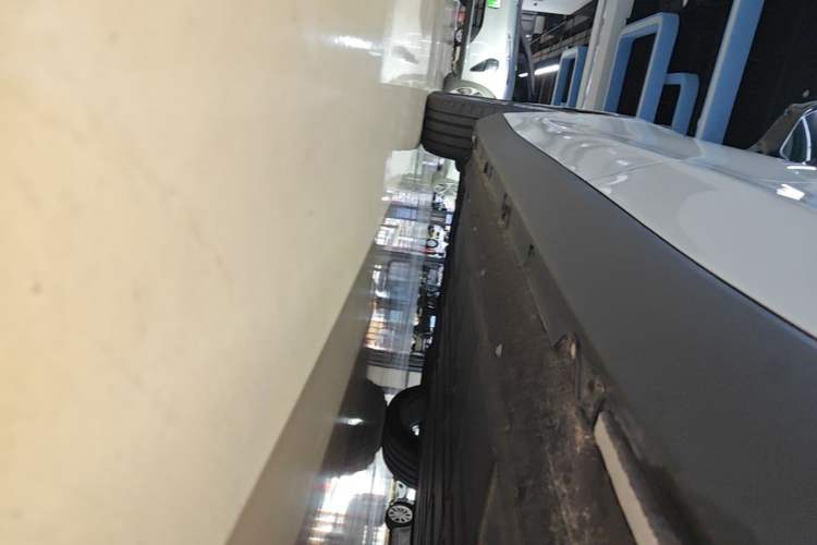 Used Leapmotor C10 2026 605 LiDAR Version Left Side Sill