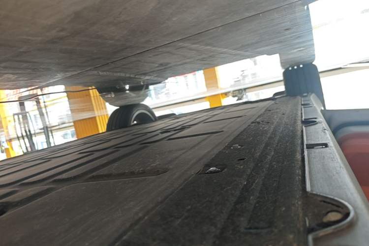 Used Leapmotor C10 2026 605 LiDAR Version Left Side Sill