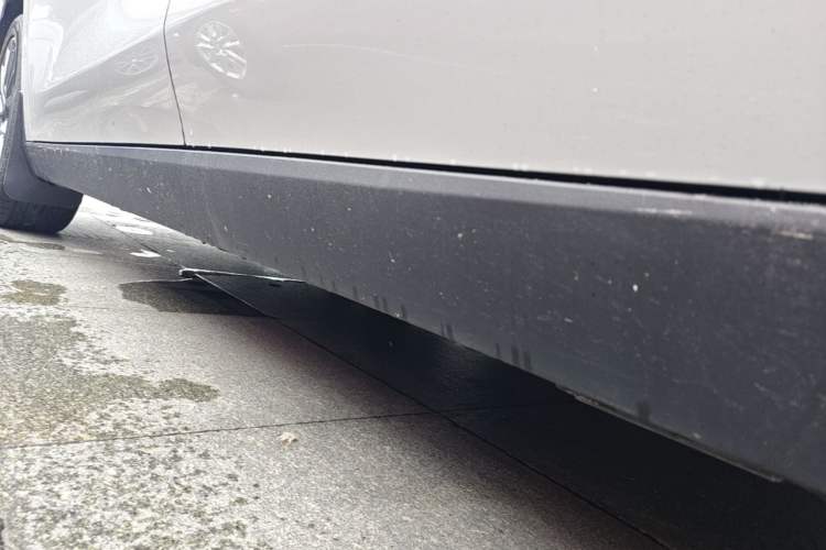 Used Leapmotor C10 2026 605 LiDAR Version Left Side Sill