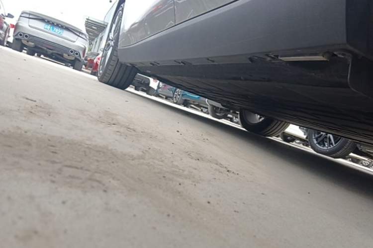 Used Leapmotor C10 2026 605 LiDAR Version Left Side Sill