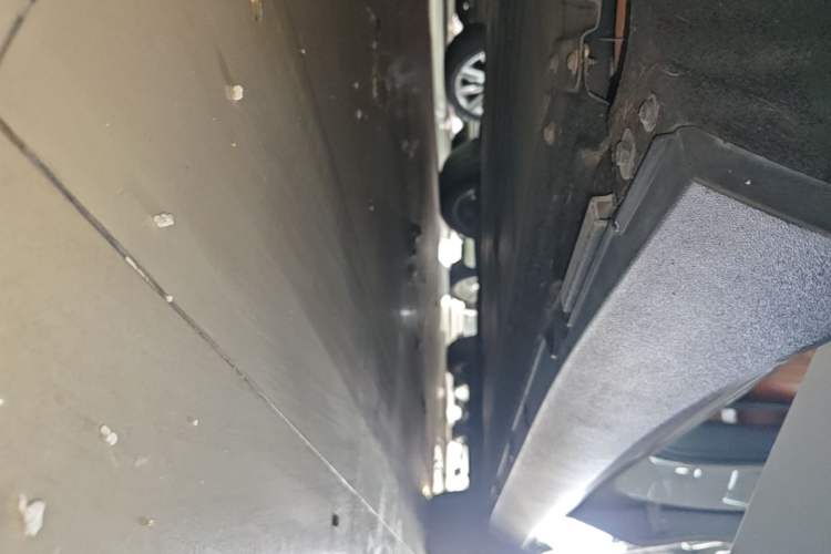 Used Leapmotor C10 2026 605 LiDAR Version Left Side Sill