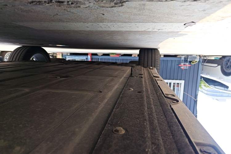Used Leapmotor C10 2026 605 LiDAR Version Left Side Sill