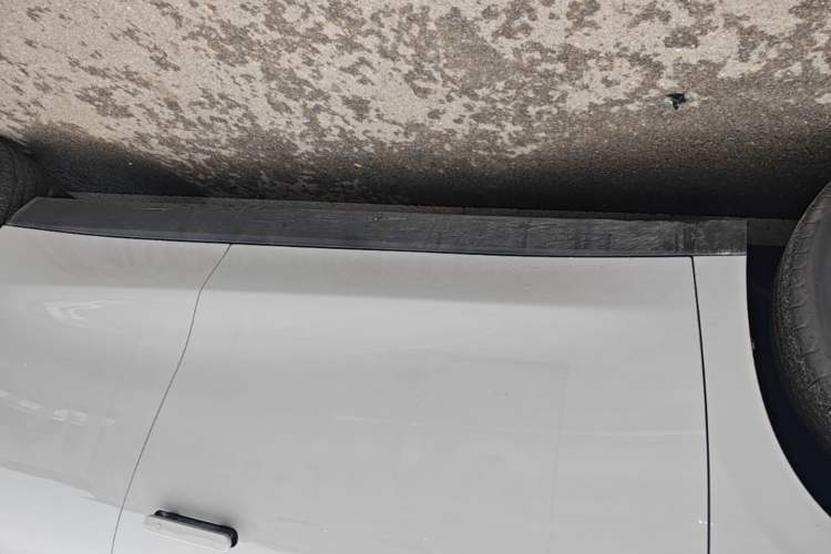 Used Leapmotor C10 2026 605 LiDAR Version Left Side Sill