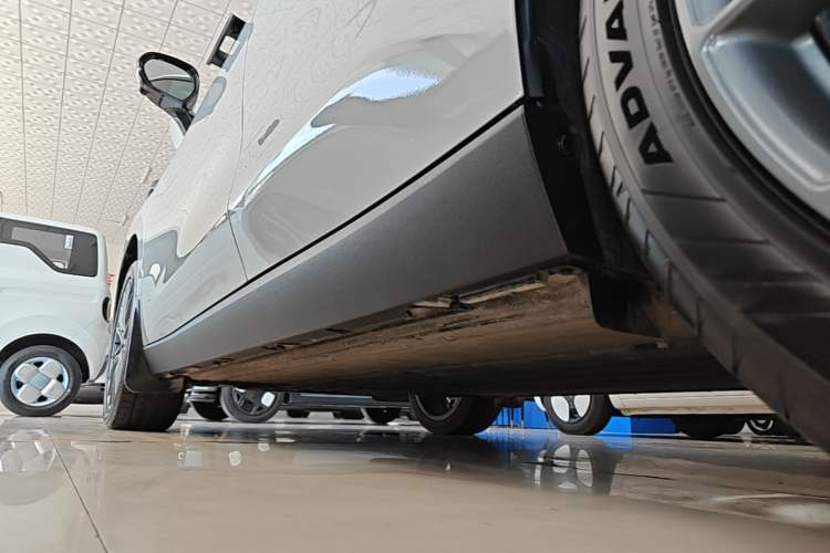 Used Leapmotor C10 2026 605 Enjoyment Edition Left Side Sill