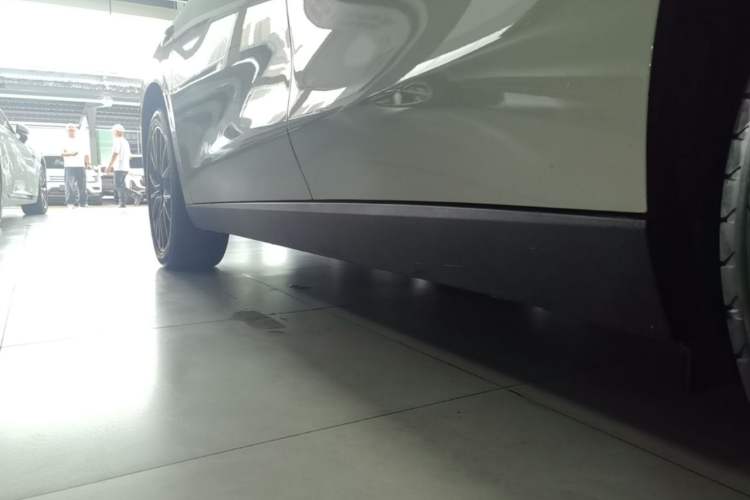 Used Leapmotor C10 2026 605 LiDAR Version Left Side Sill