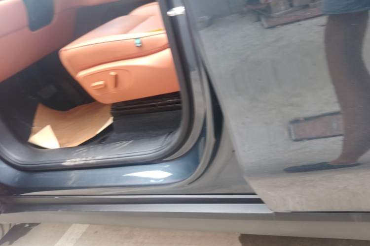 Used Leapmotor C10 2026 210 Joyful Edition Left Side Sill
