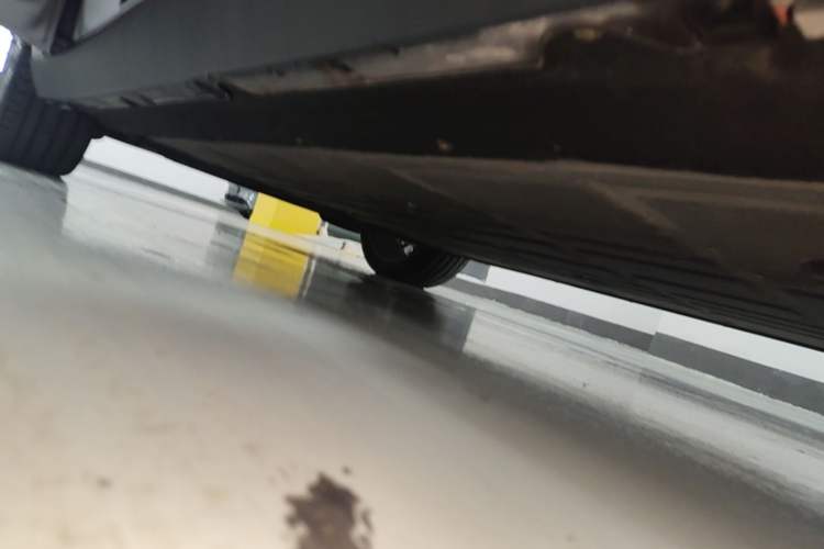 Used Leapmotor C10 2026 605 LiDAR Version Left Side Sill