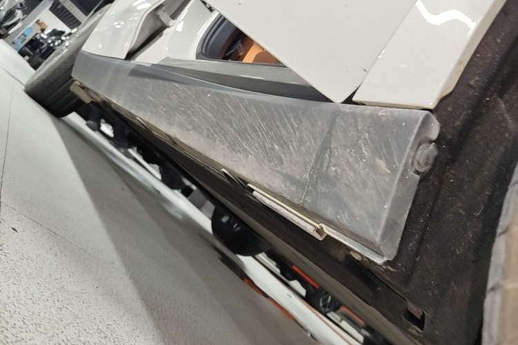 Used Leapmotor C10 2026 210 LiDAR Version Left Side Sill