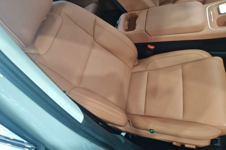 Used Leapmotor C10 2026 605 LiDAR Version Right Front Seat