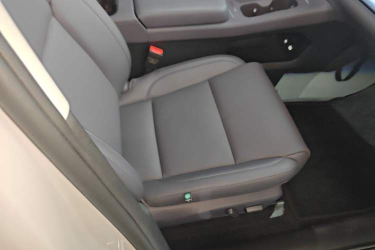 Used Leapmotor C10 2026 605 LiDAR Version Right Front Seat