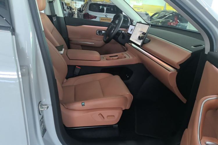 Used Leapmotor C10 2026 605 LiDAR Version Right Front Seat