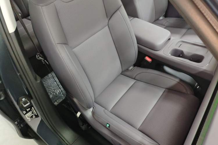 Used Leapmotor C10 2026 210 LiDAR Version Right Front Seat