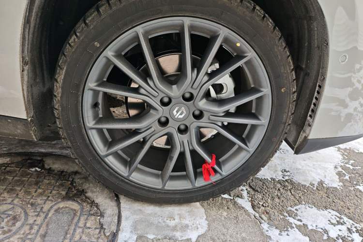 Used Leapmotor C10 2026 210 Joyful Edition Right Front Wheel Hub