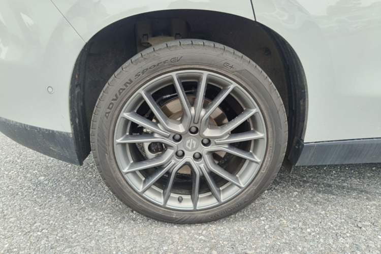 Used Leapmotor C10 2026 605 LiDAR Version Right Rear Wheel Hub