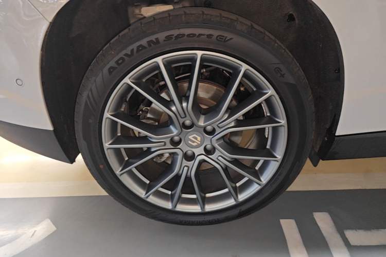 Used Leapmotor C10 2026 605 LiDAR Version Right Rear Wheel Hub