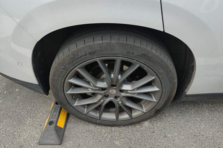 Used Leapmotor C10 2026 605 LiDAR Version Right Rear Wheel Hub