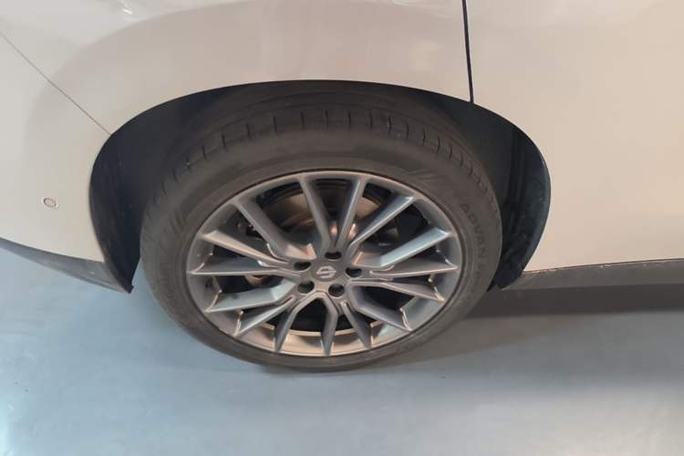 Used Leapmotor C10 2026 605 LiDAR Version Right Rear Wheel Hub