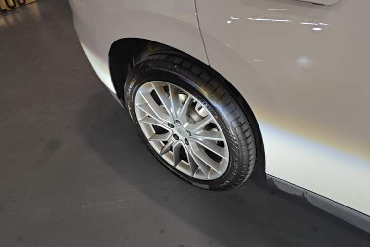 Used Leapmotor C10 2026 605 LiDAR Version Right Rear Wheel Hub