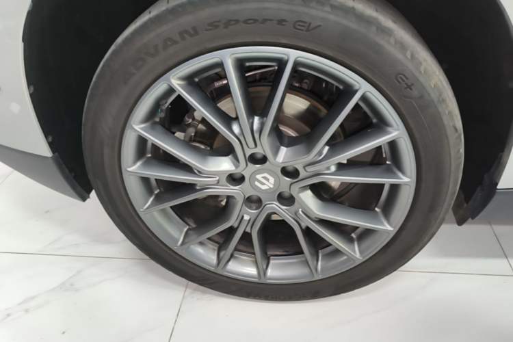 Used Leapmotor C10 2026 605 LiDAR Version Right Rear Wheel Hub