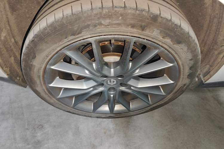 Used Leapmotor C10 2026 605 LiDAR Version Right Rear Wheel Hub