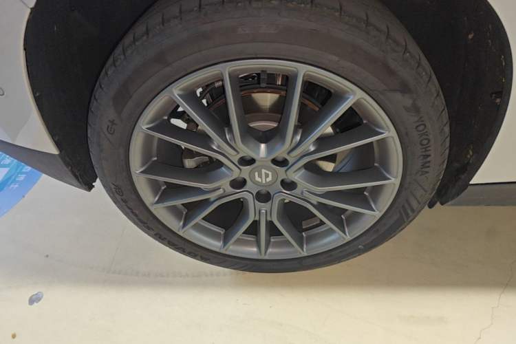 Used Leapmotor C10 2026 605 LiDAR Version Right Rear Wheel Hub