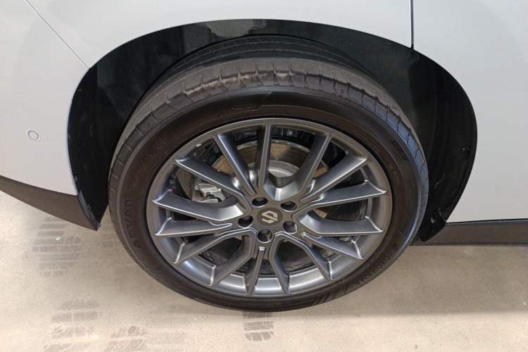 Used Leapmotor C10 2026 605 LiDAR Version Right Rear Wheel Hub