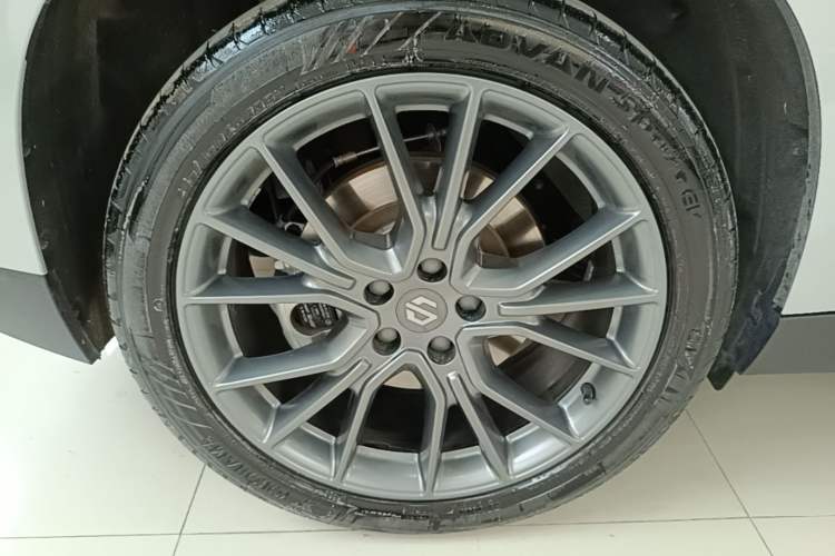 Used Leapmotor C10 2026 605 LiDAR Version Right Rear Wheel Hub